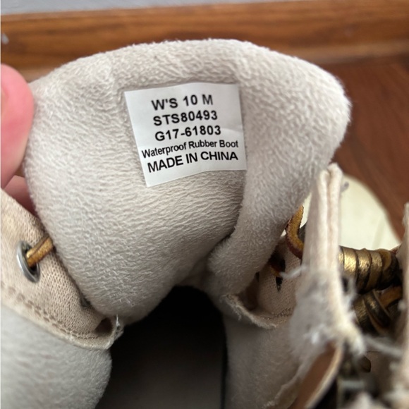 Sperry Duck Boots Waterproof Shimmer Pink and Cream - Picture 7 of 13